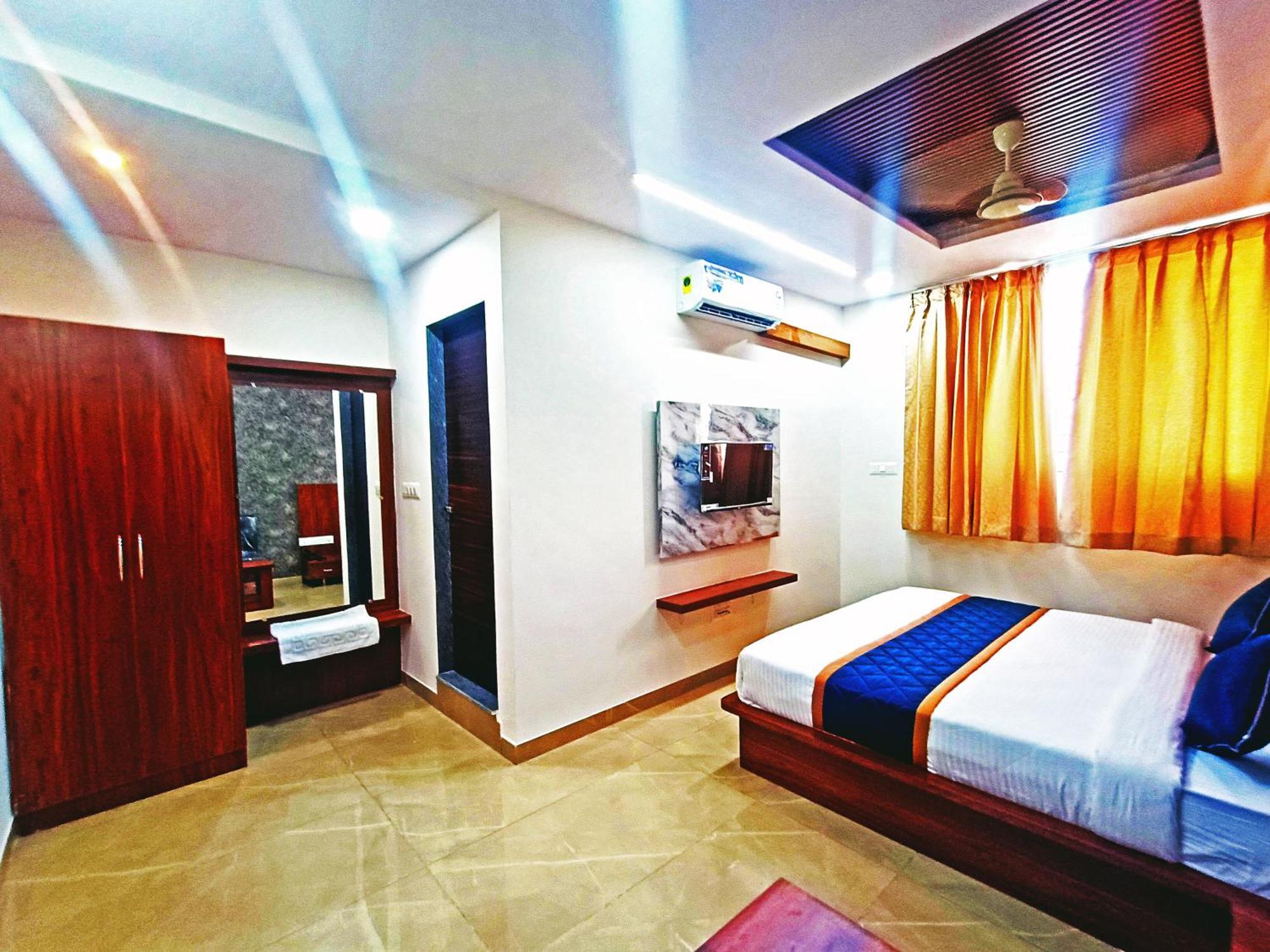 Hotel Achhu Palace Bangalore Exteriör bild