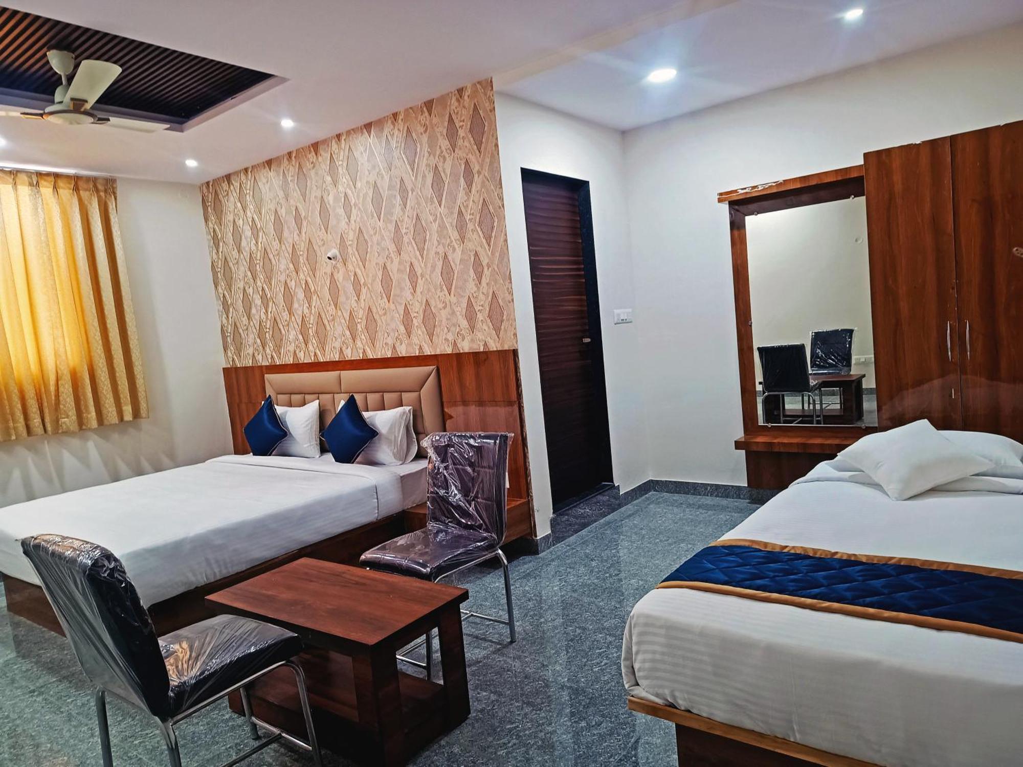 Hotel Achhu Palace Bangalore Exteriör bild