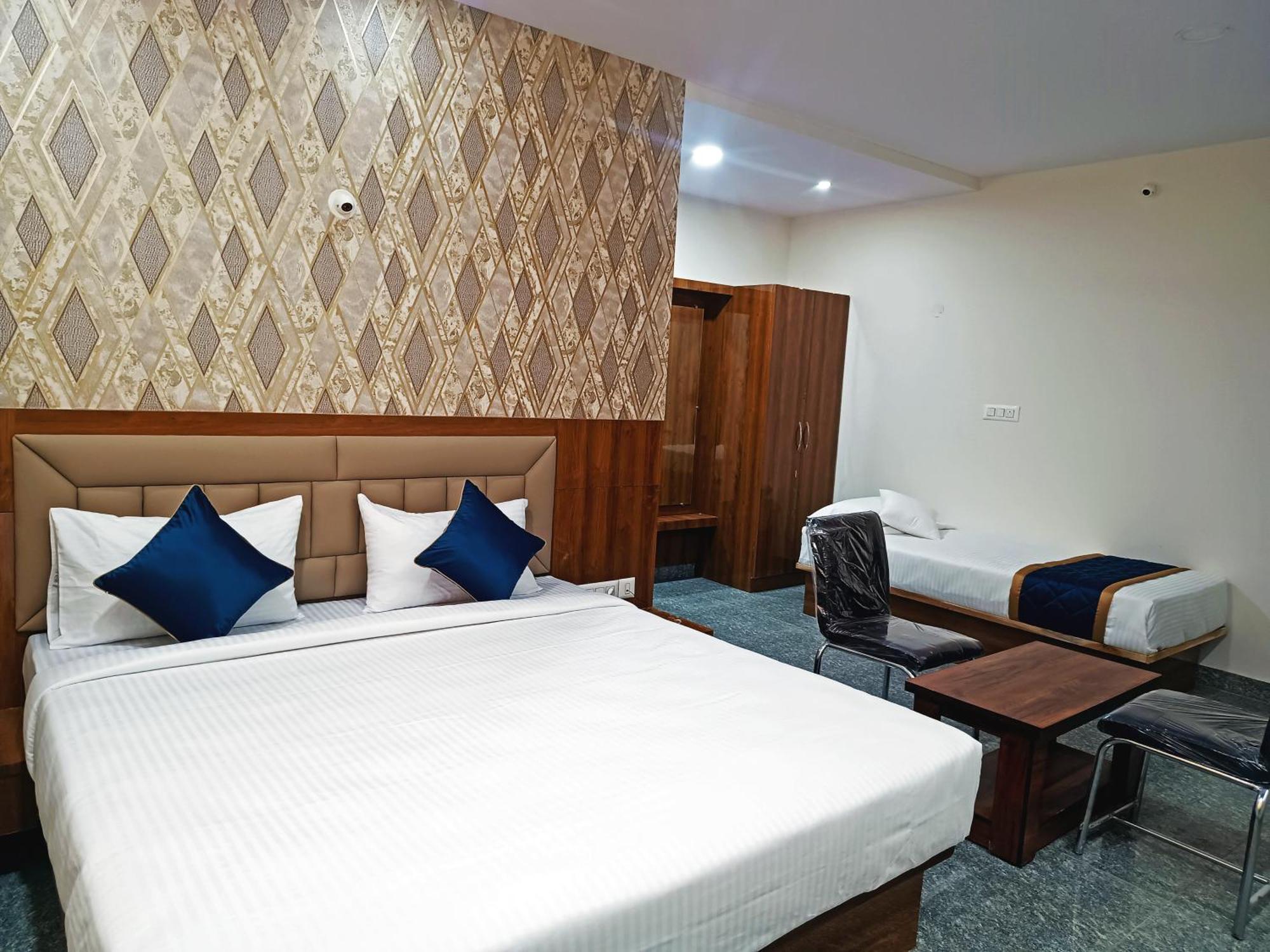 Hotel Achhu Palace Bangalore Exteriör bild